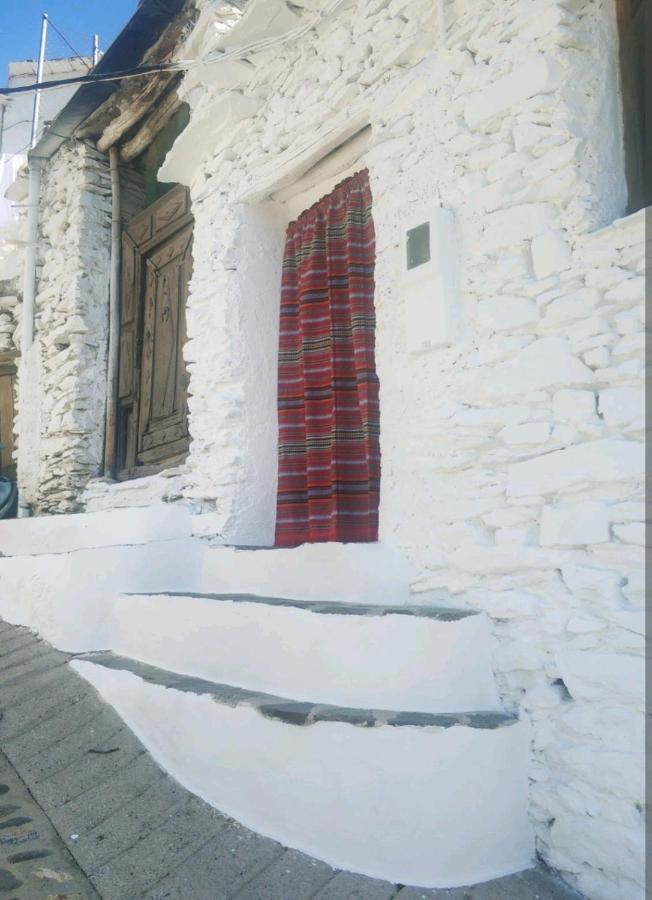 La Maestra Villa Trevelez Exterior photo